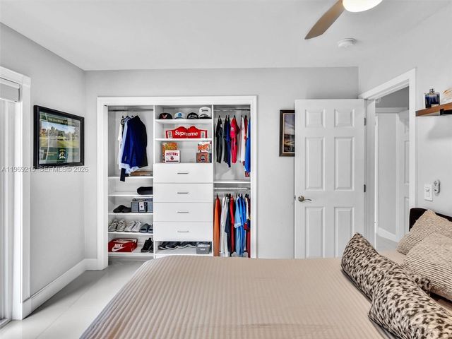 5121 NE 30th Ter, Lighthouse Point, FL 33064