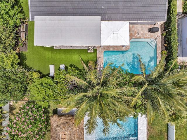 5121 NE 30th Ter, Lighthouse Point, FL 33064