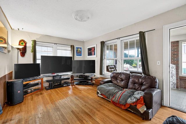 2029 Jenifer Street, Madison, WI 53704