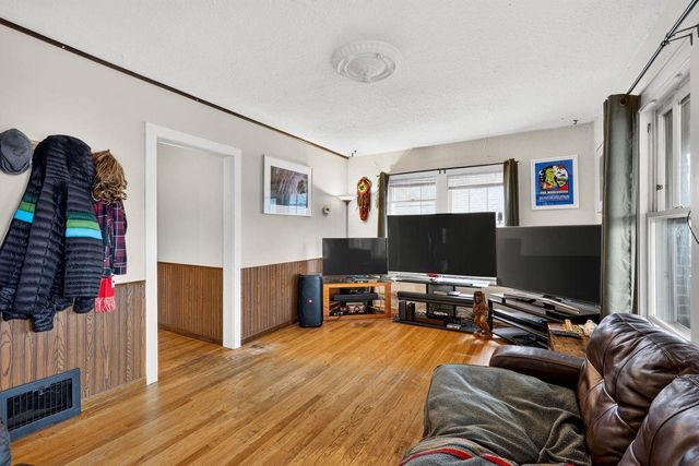 2029 Jenifer Street, Madison, WI 53704