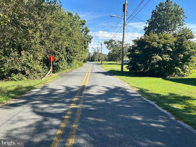 5611 GALESTOWN RD, Seaford, MD 19973