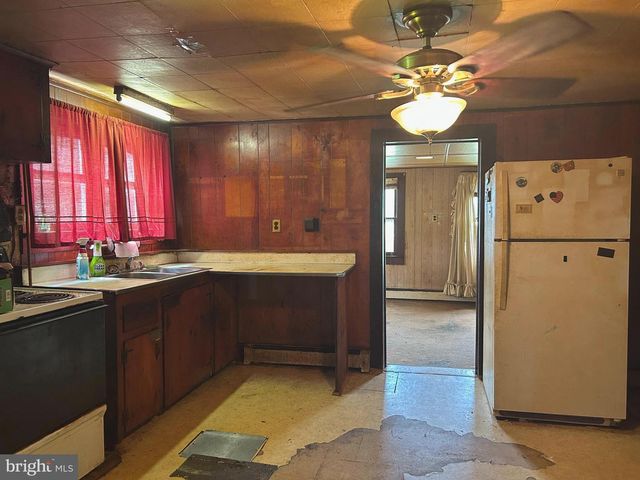 5611 GALESTOWN RD, Seaford, MD 19973