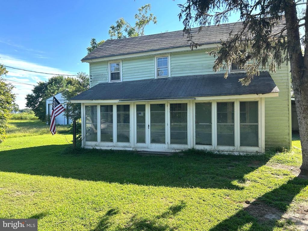 5611 GALESTOWN RD, Seaford, MD 19973