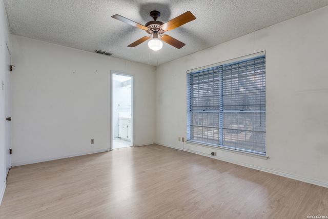 10426 Greenbay, San Antonio, TX 78230