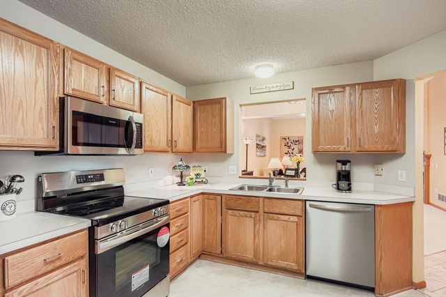 14527 Eureka Court, Apple Valley, MN 55124