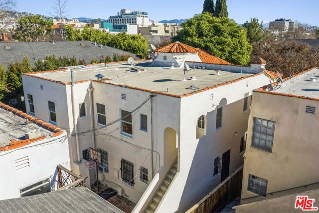 205 S Reeves Drive, Beverly Hills, CA 90212