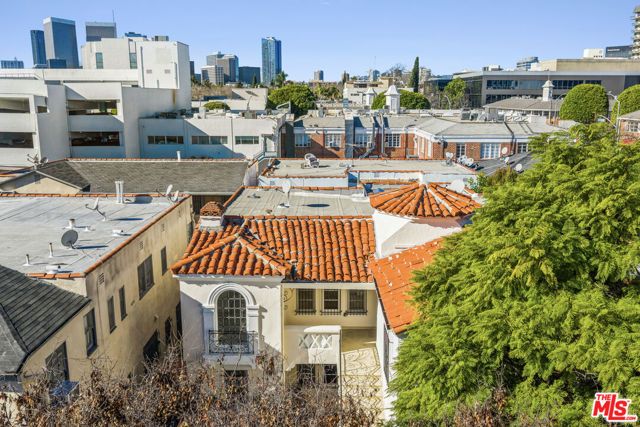 205 S Reeves Drive, Beverly Hills, CA 90212