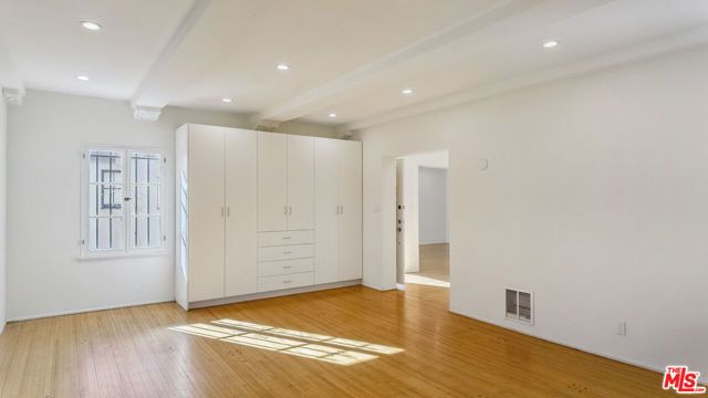 205 S Reeves Drive, Beverly Hills, CA 90212