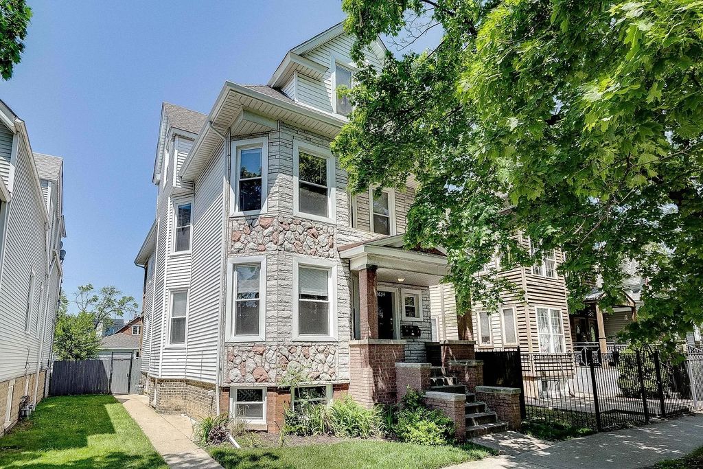 2634 N Lawndale Avenue 1, Chicago, IL 60647