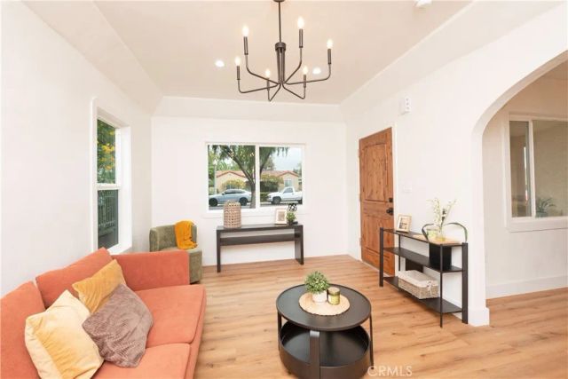 1122 Kilson, Santa Ana, CA 92701