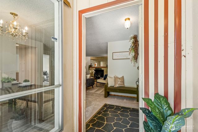 31412 31st Avenue SW, Federal Way, WA 98023
