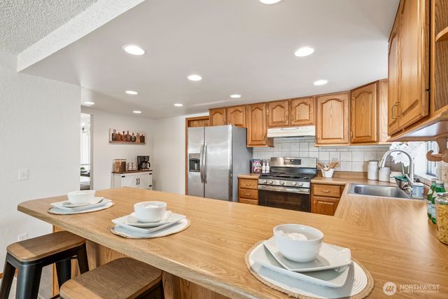 31412 31st Avenue SW, Federal Way, WA 98023