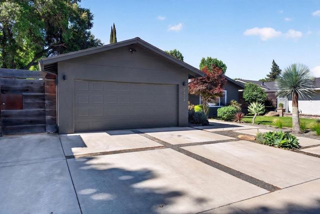 2424 Killarney Way, Modesto, CA 95355