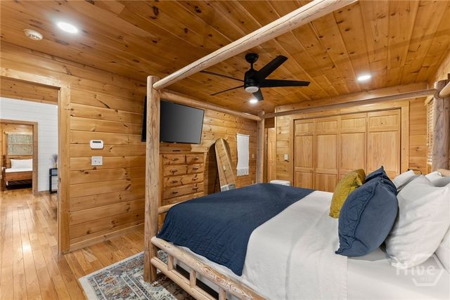 437 Spruce Circle, Mineral Bluff, GA 30559