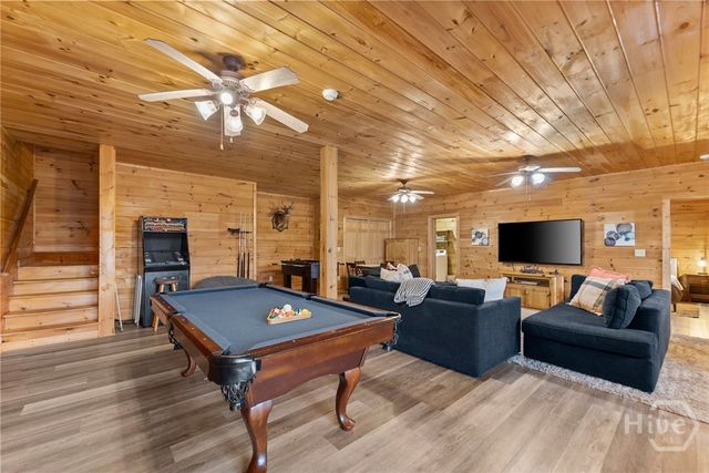 437 Spruce Circle, Mineral Bluff, GA 30559