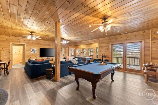 437 Spruce Circle, Mineral Bluff, GA 30559