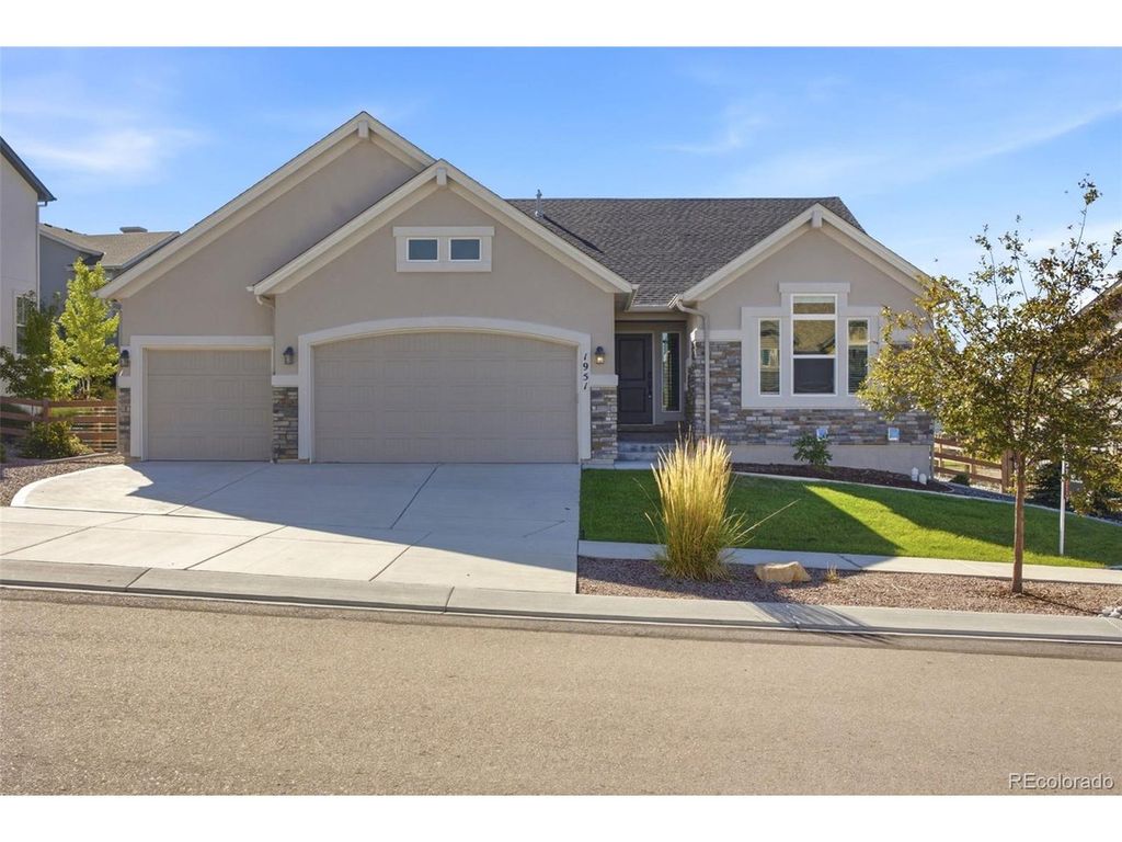 1951 Ruffino Dr, Colorado Springs, CO 80921