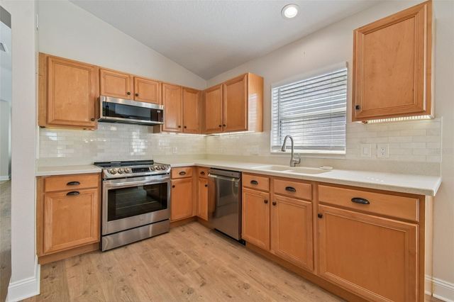 11461 MISTY ISLE LANE, Riverview, FL 33579