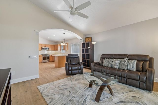 11461 MISTY ISLE LANE, Riverview, FL 33579