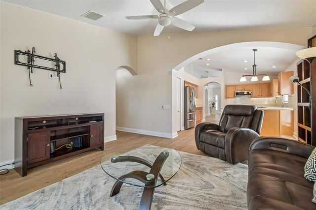 11461 MISTY ISLE LANE, Riverview, FL 33579