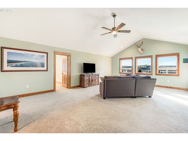 61615 HIGH VALLEY Rd, Union, OR 97883