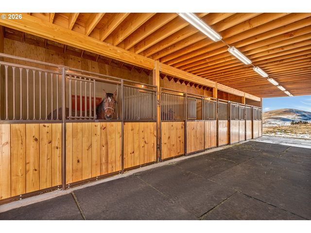 61615 HIGH VALLEY Rd, Union, OR 97883