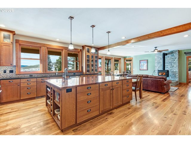 61615 HIGH VALLEY Rd, Union, OR 97883