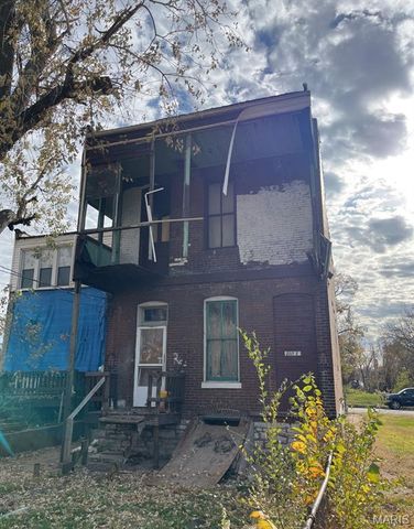 2111 E College Avenue, St Louis, MO 63107