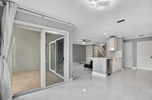 6773 Boca Pines Trail, Boca Raton, FL 33433