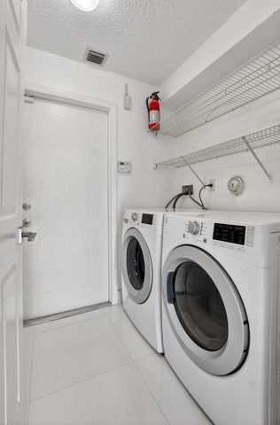 6773 Boca Pines Trail, Boca Raton, FL 33433