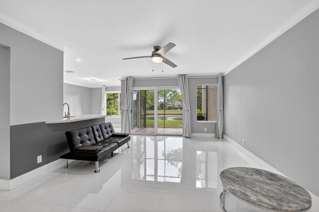 6773 Boca Pines Trail, Boca Raton, FL 33433