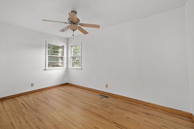 224 SE 11th Ave, Minot, ND 58701