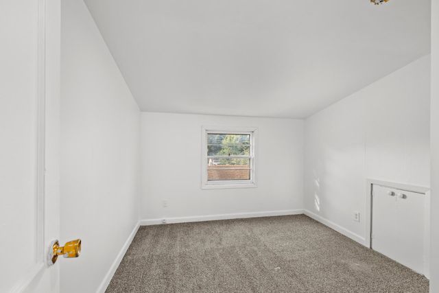 224 SE 11th Ave, Minot, ND 58701