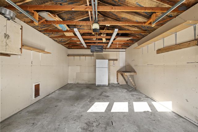 224 SE 11th Ave, Minot, ND 58701