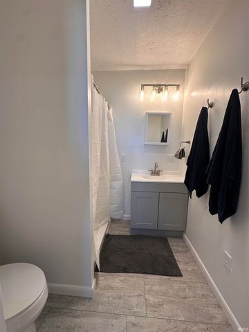 251 N 1100 E Road, Greentown, IN 46936