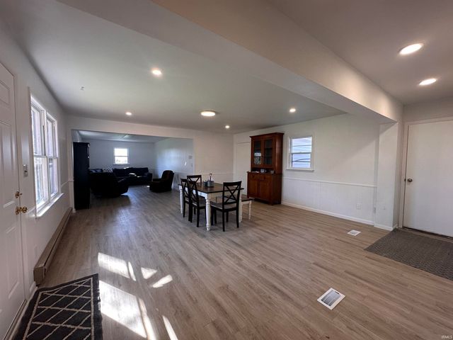 251 N 1100 E Road, Greentown, IN 46936