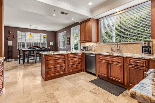 2061 Vintage, Escondido, CA 92027