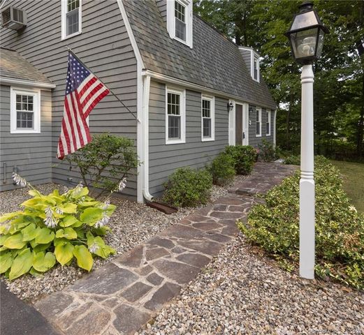 3 Hilltop Road, Farmington, CT 06032