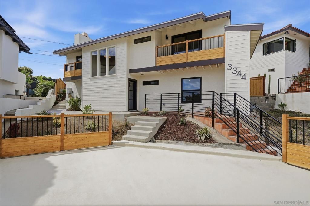 Image 32 of property listing at 3344 Goldfinch St, San Diego, CA 92103