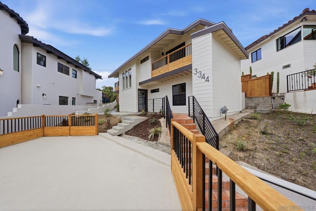 Image 33 of property listing at 3344 Goldfinch St, San Diego, CA 92103