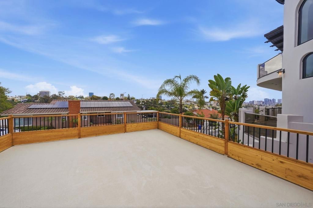 Image 42 of property listing at 3344 Goldfinch St, San Diego, CA 92103