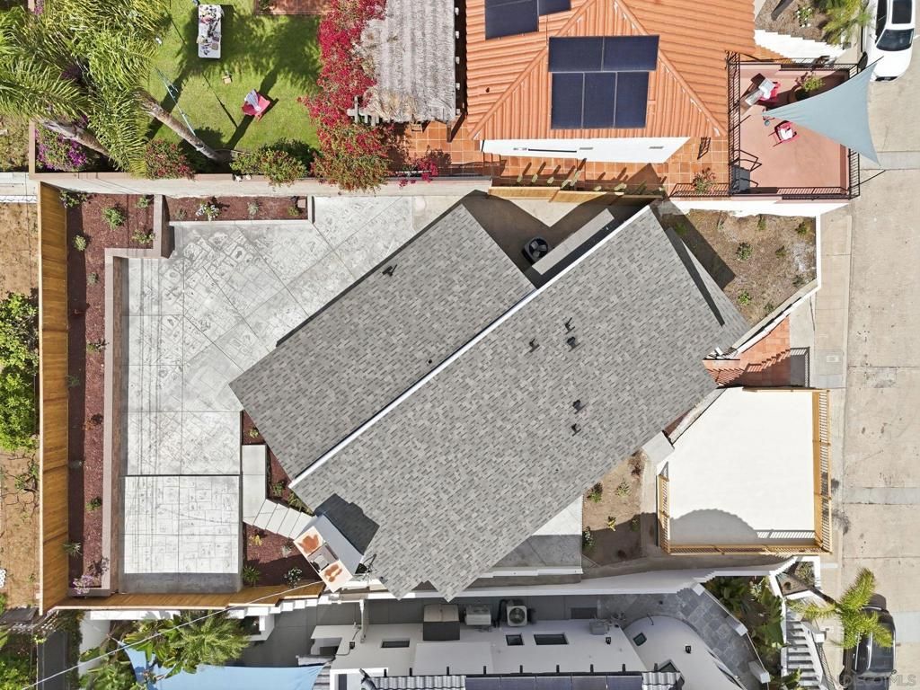 Image 43 of property listing at 3344 Goldfinch St, San Diego, CA 92103