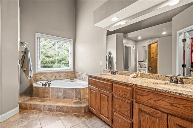 21408 W 47th Court, Shawnee, KS 66218