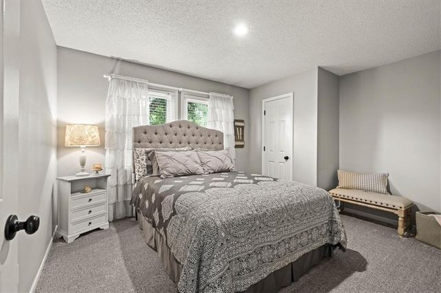 21408 W 47th Court, Shawnee, KS 66218