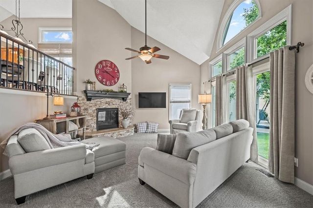21408 W 47th Court, Shawnee, KS 66218