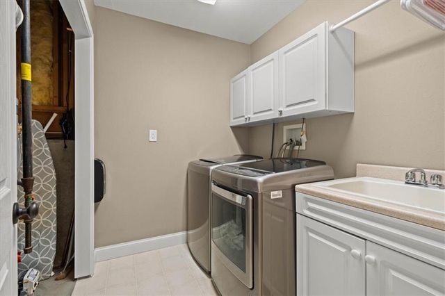 21408 W 47th Court, Shawnee, KS 66218