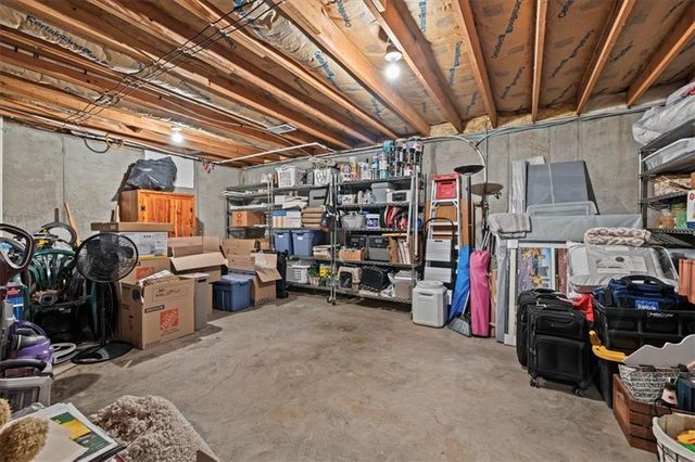 21408 W 47th Court, Shawnee, KS 66218