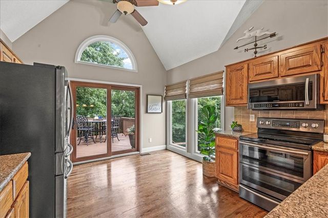 21408 W 47th Court, Shawnee, KS 66218