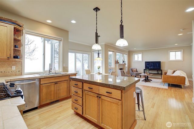 10705 176th Avenue E, Bonney Lake, WA 98391