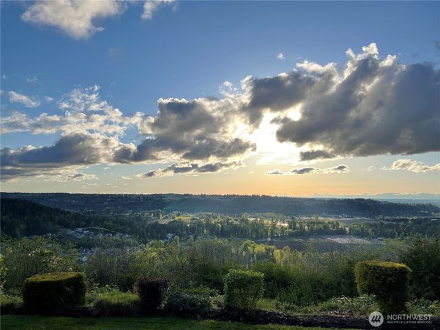 10705 176th Avenue E, Bonney Lake, WA 98391